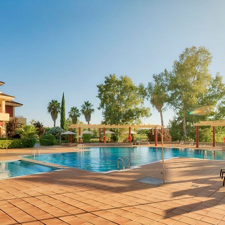 Hotel Ilunion Golf Badajoz Extérieur photo