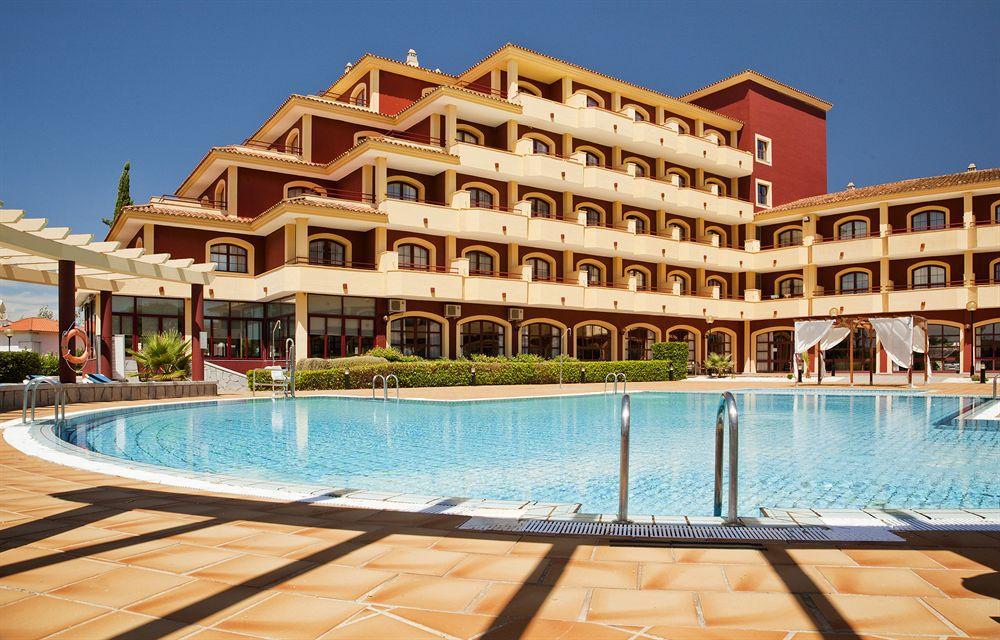 Hotel Ilunion Golf Badajoz Extérieur photo