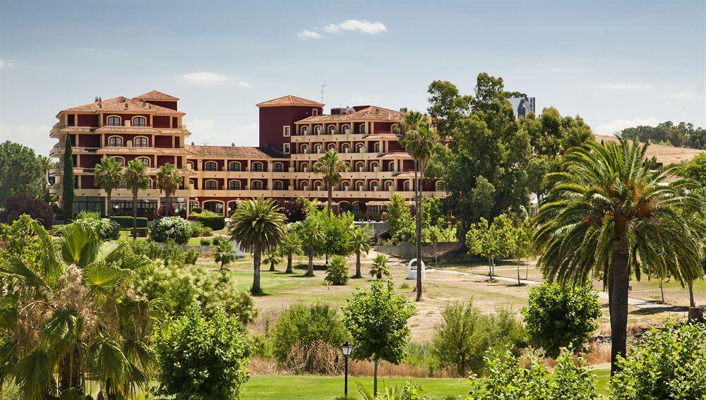 Hotel Ilunion Golf Badajoz Extérieur photo
