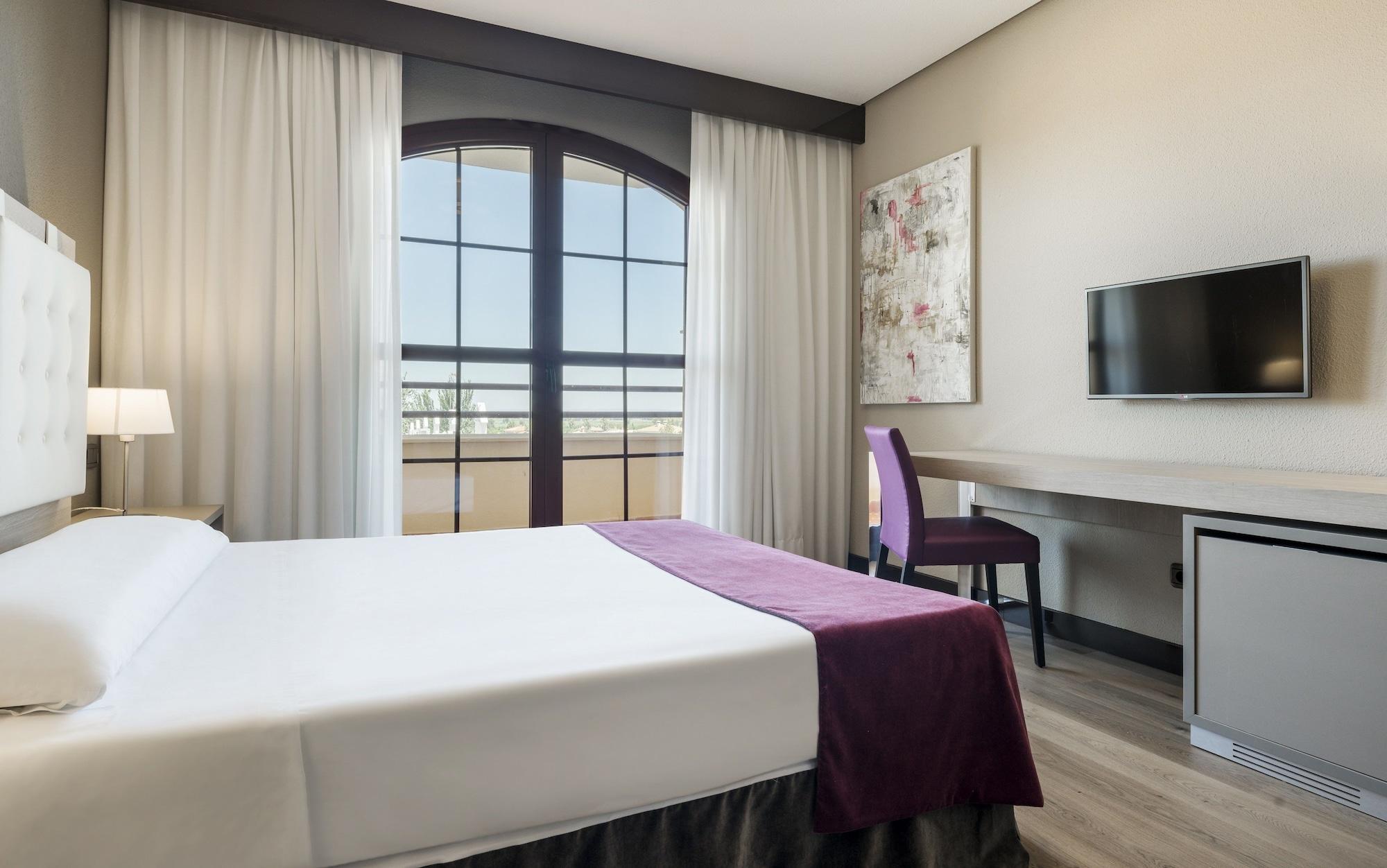 Hotel Ilunion Golf Badajoz Extérieur photo