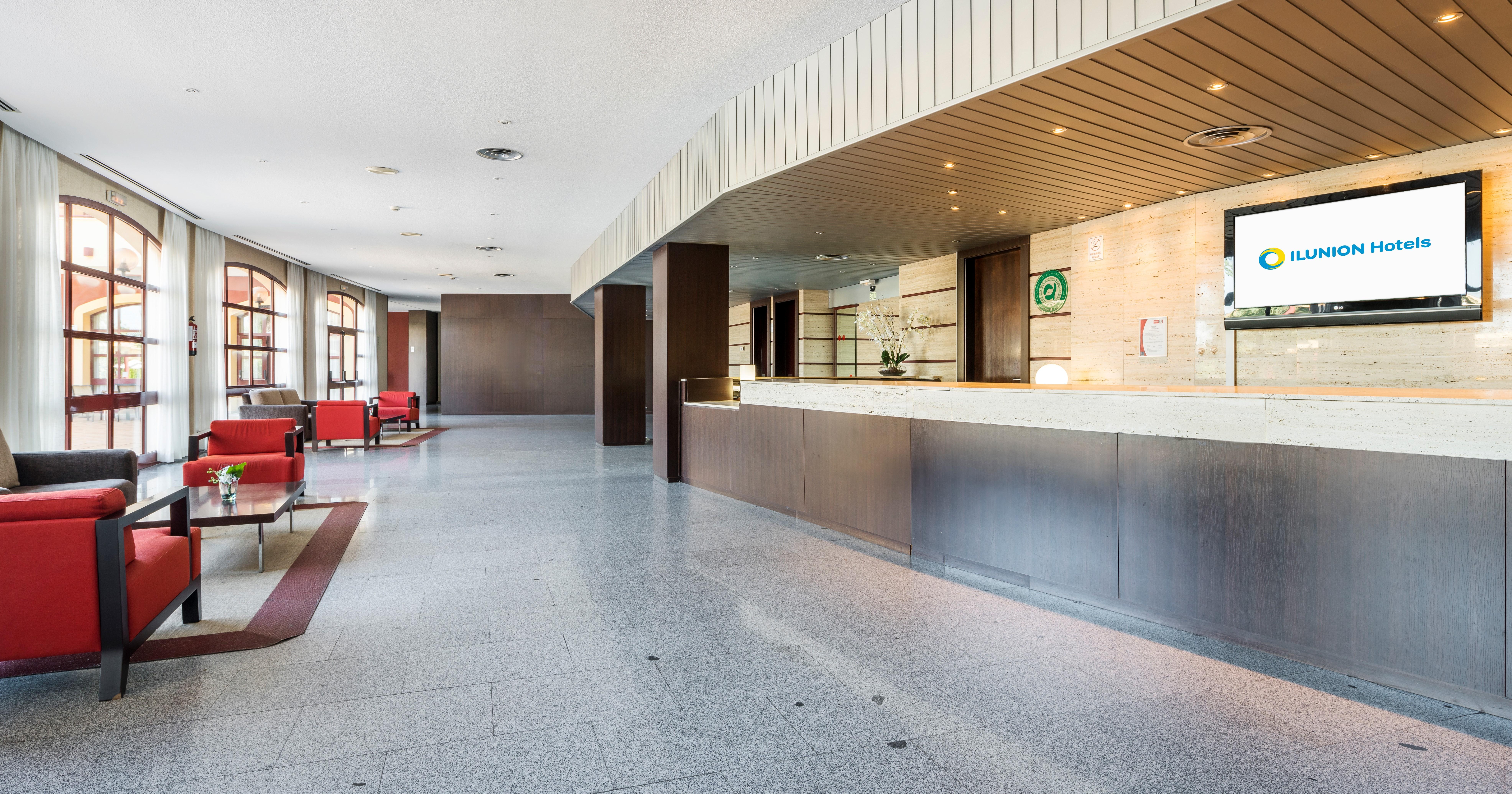 Hotel Ilunion Golf Badajoz Extérieur photo