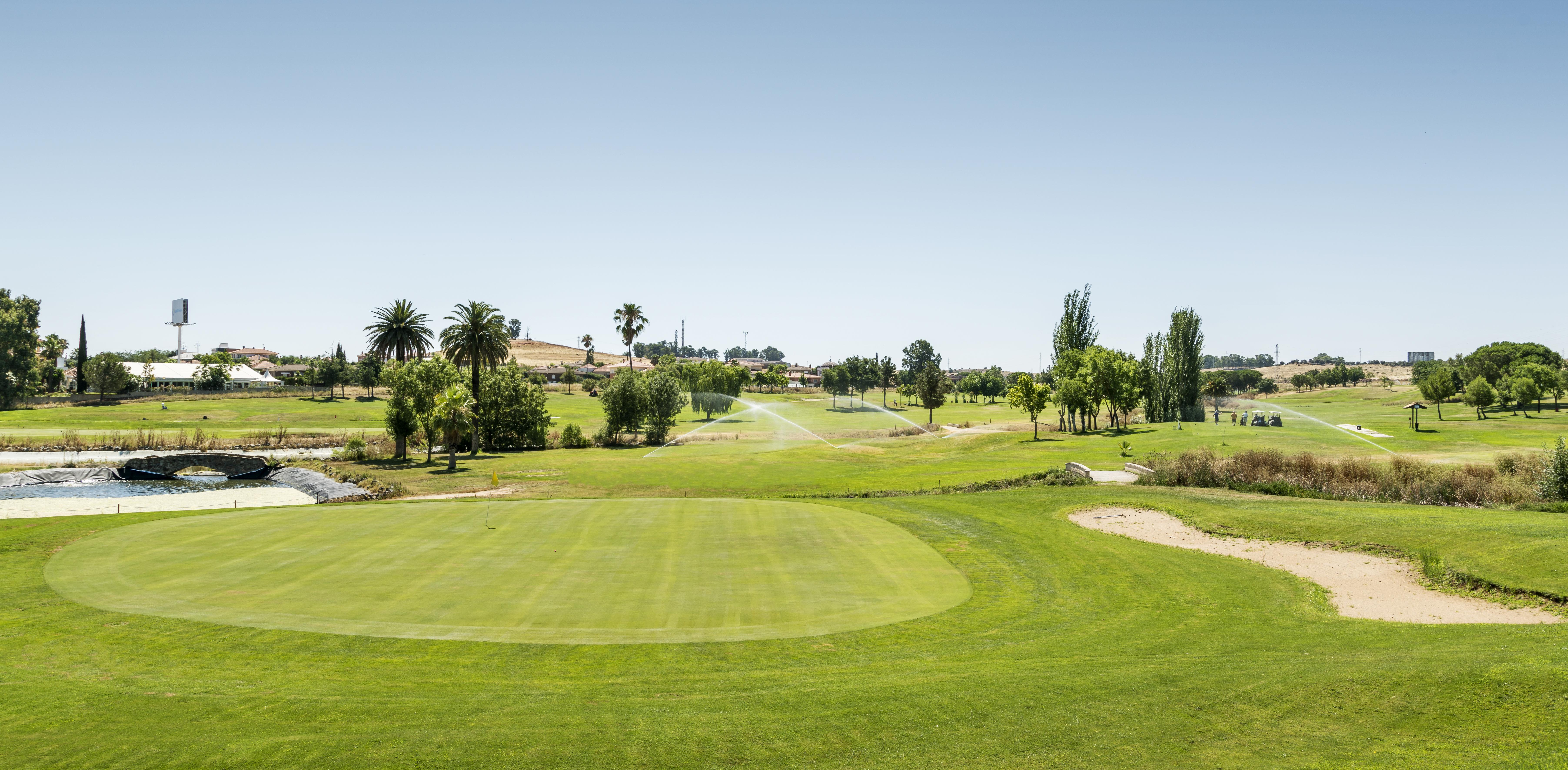 Hotel Ilunion Golf Badajoz Extérieur photo