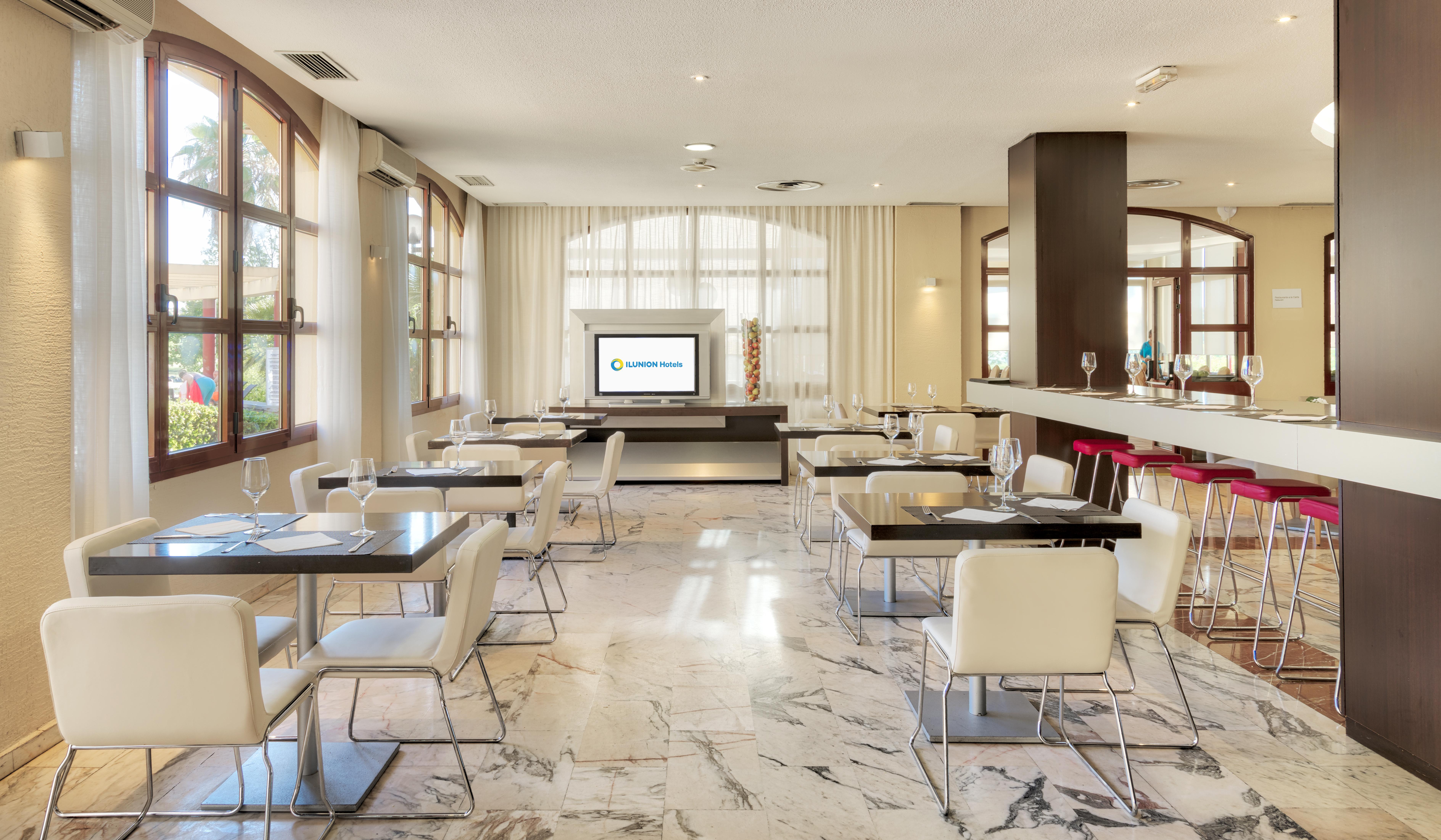 Hotel Ilunion Golf Badajoz Extérieur photo