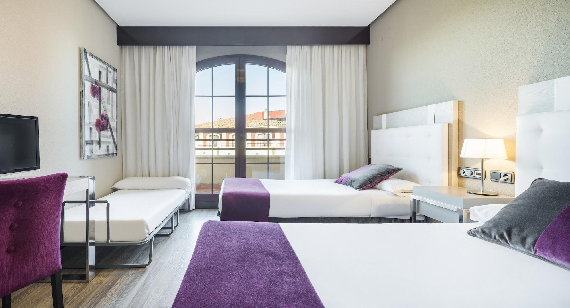 Hotel Ilunion Golf Badajoz Extérieur photo