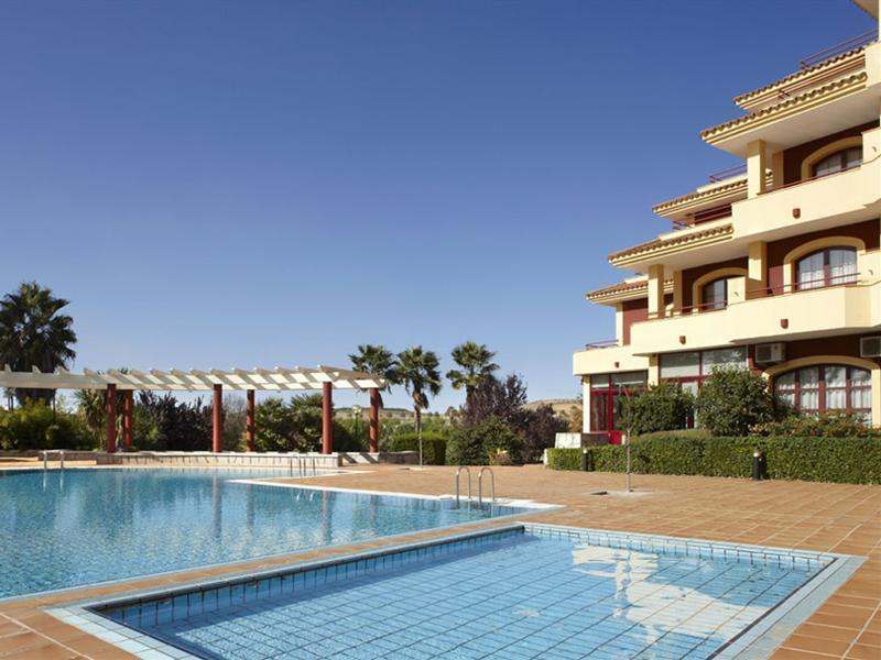 Hotel Ilunion Golf Badajoz Extérieur photo