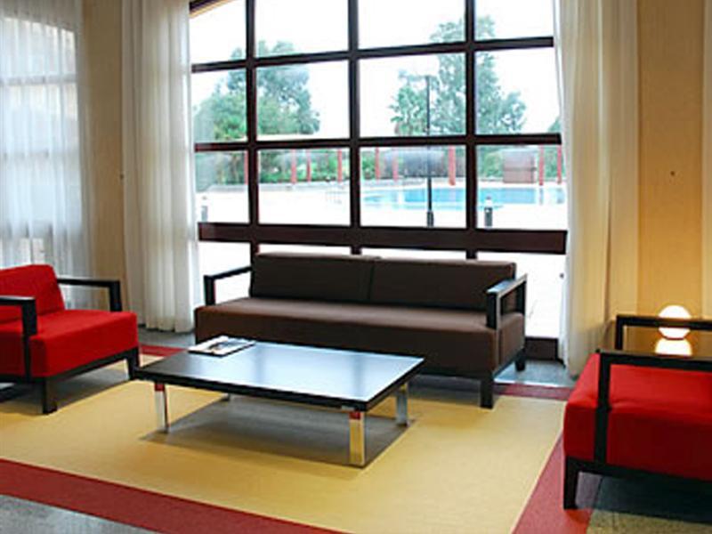 Hotel Ilunion Golf Badajoz Extérieur photo